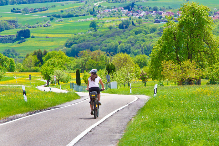 u0ut0-germany-bike-highway-lg.jpg